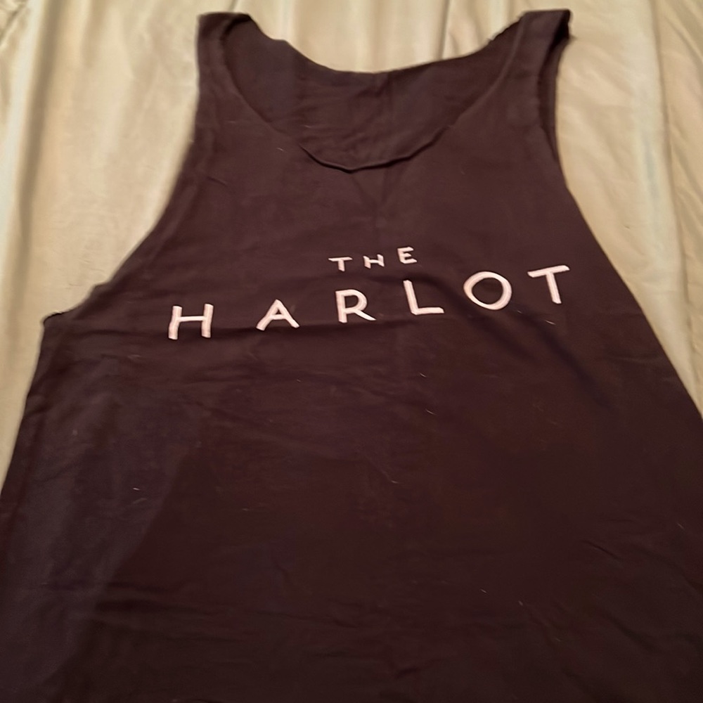 Sleeveless tank